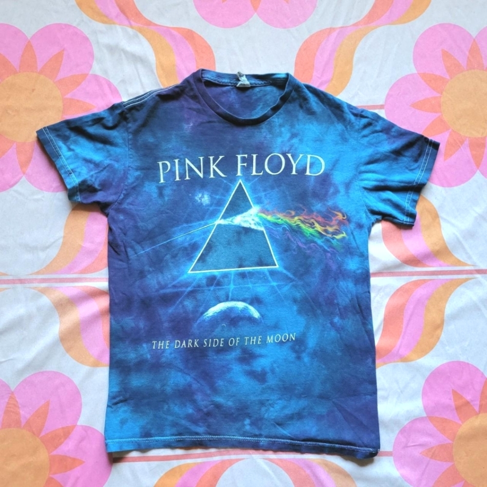 2012 tie dye pink floyd band tee